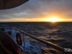 Nosso maravilhoso pôr-do-sol atravessando a temida Drake Passage